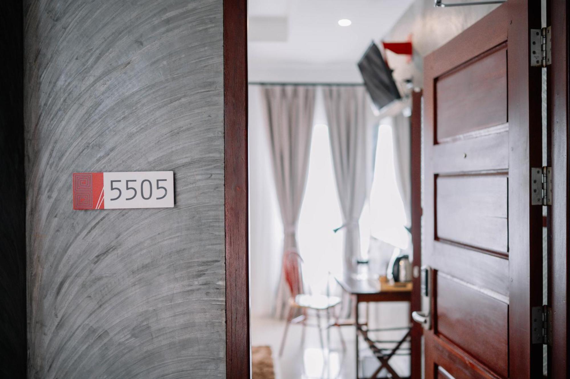 S 2 Modern Boutique Hotel Виентиане Екстериор снимка